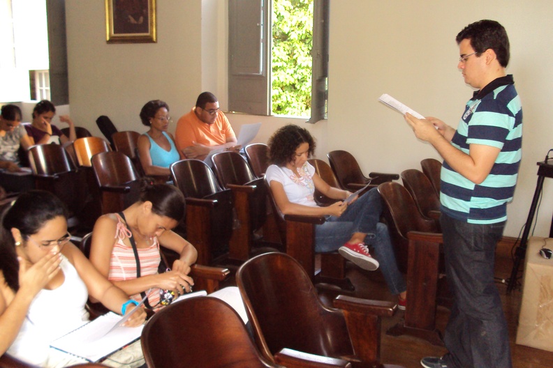 10 - Oficina leitura de contos com o professor Ivo Falcão - Ponto de Cultura - 2013.JPG